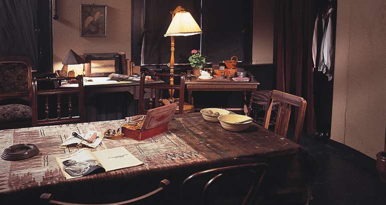 Das Zimmer von Hermann und Auguste van Pels im Hinterhaus