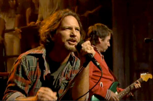 Pearl Jam on Jimmy Fallon,Sept 8, 2011. Screenshot.